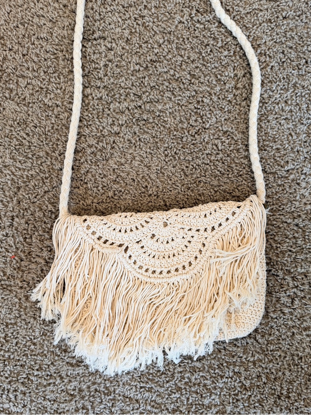 Beige Crochet Fringe Crossbody Bag - Picture 3 of 11